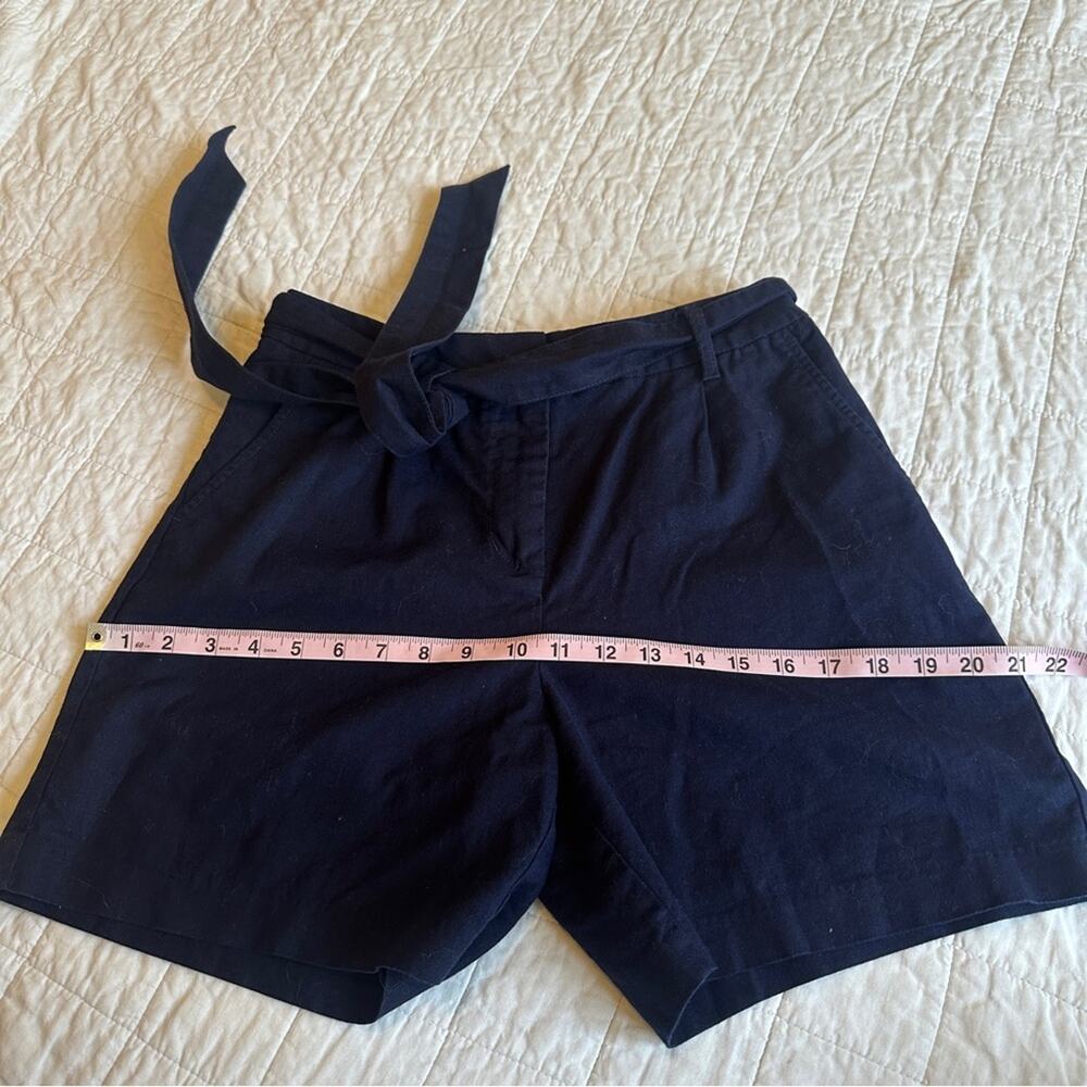 Boden Cora Linen Shorts Navy 4 - Picture 6 of 9
